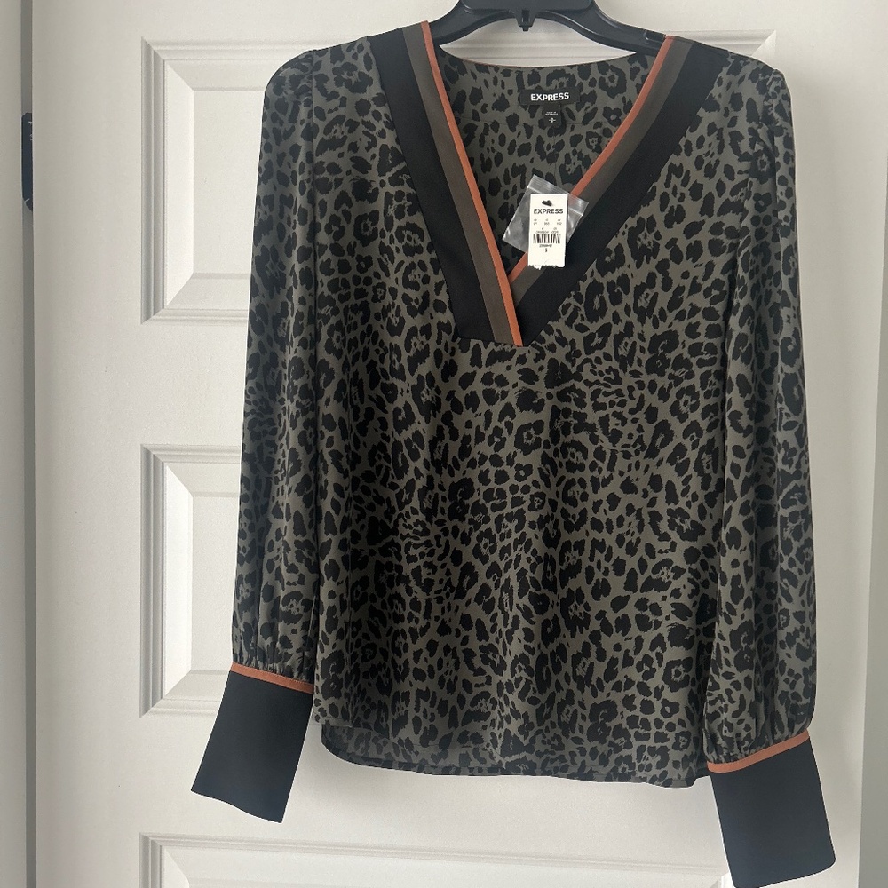 NWT Express leopard print blouse. Size-S